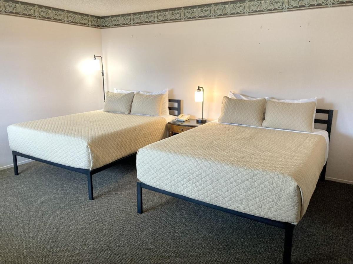 Coast Riders Hotel San Simeon