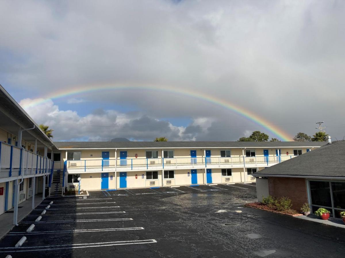 Coast Riders Hotel San Simeon