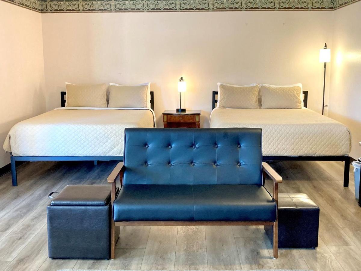 Coast Riders Hotel San Simeon